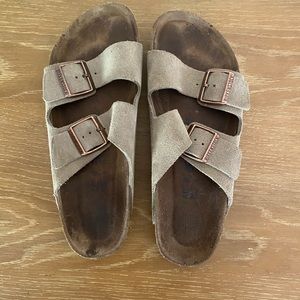 Birkenstock sandals. In good condition.